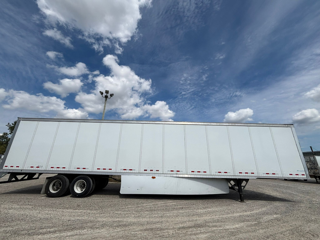 
								2023 VANGUARD DRYVAN full									