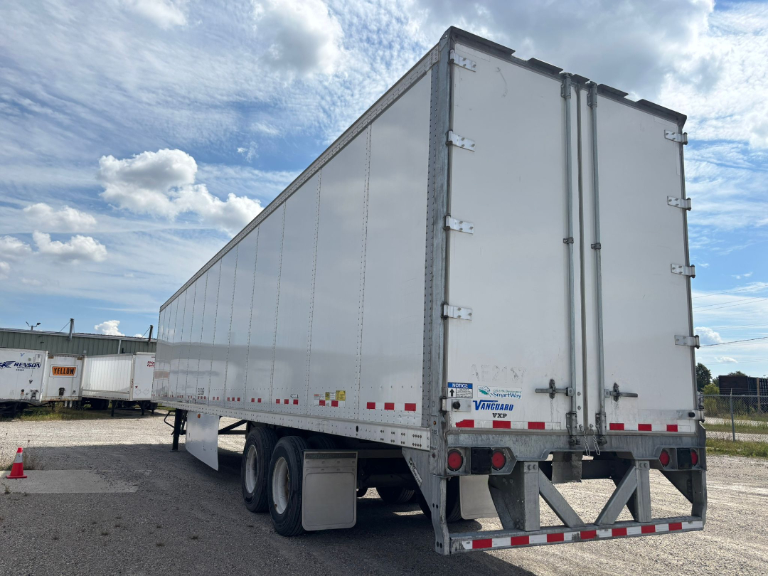 
								2023 VANGUARD DRYVAN full									