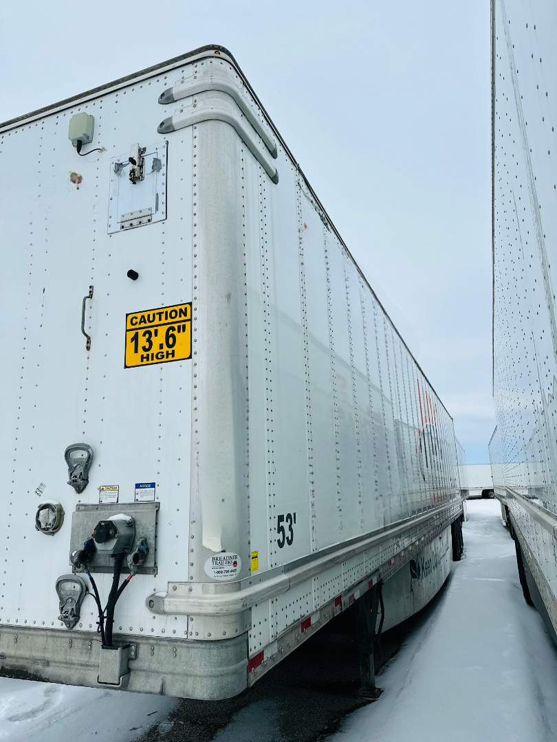 
								2022 HYUNDAI DRYVAN full									